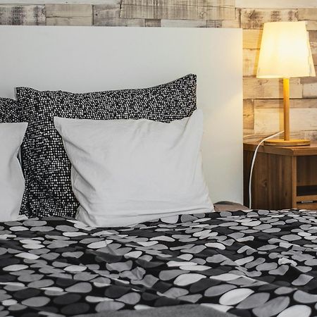 3 Room Apartment In The Beautiful Street Βουδαπέστη Εξωτερικό φωτογραφία