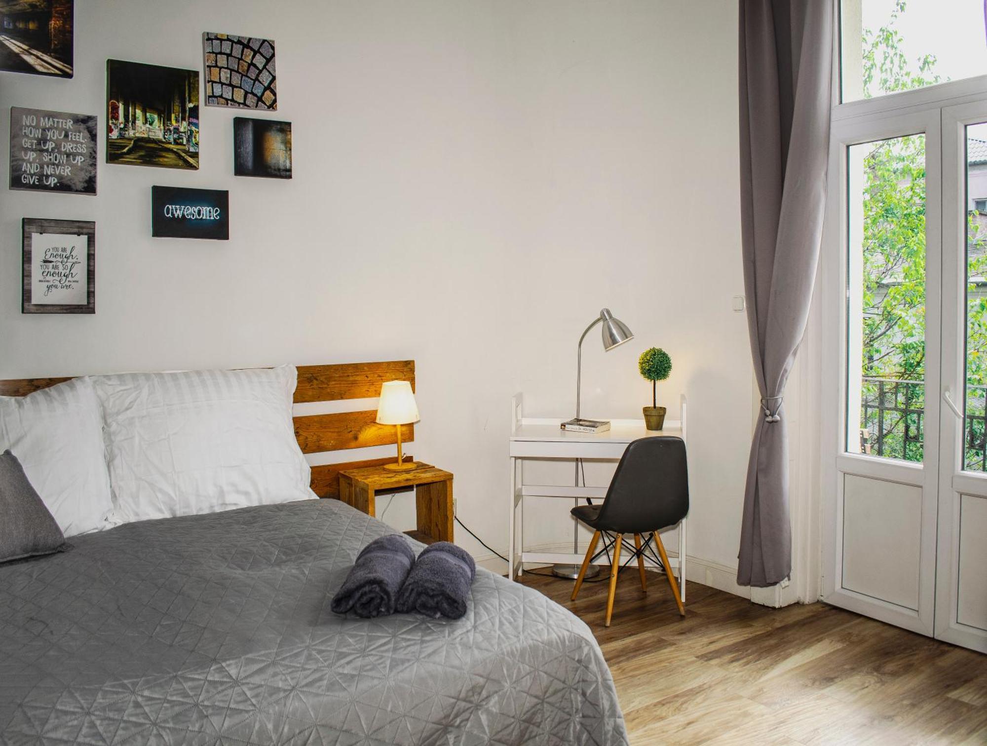 3 Room Apartment In The Beautiful Street Βουδαπέστη Εξωτερικό φωτογραφία