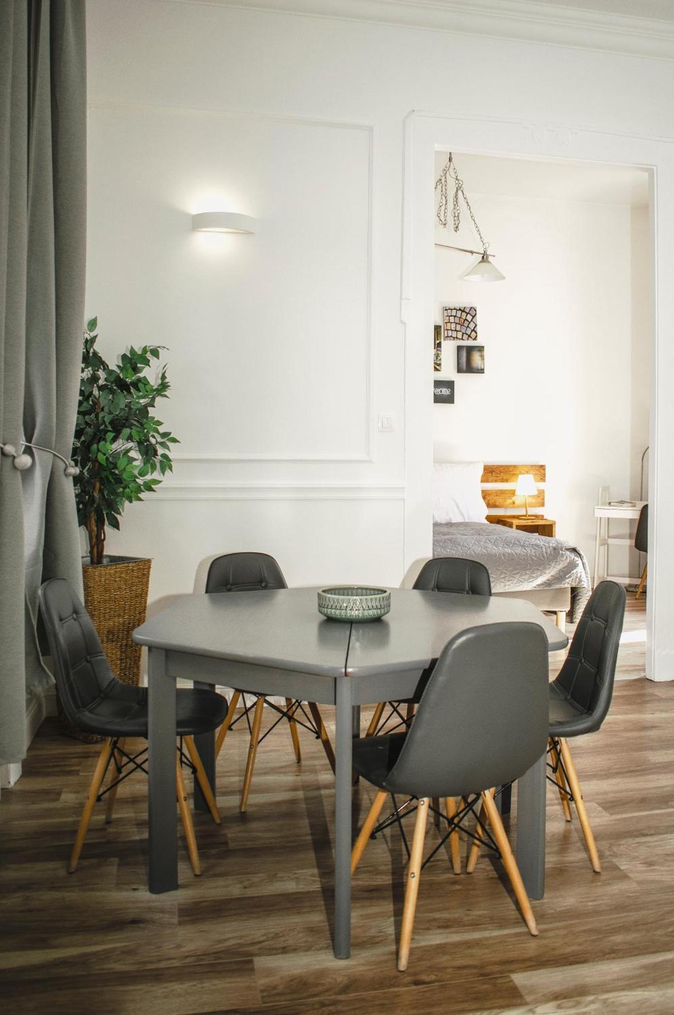 3 Room Apartment In The Beautiful Street Βουδαπέστη Εξωτερικό φωτογραφία