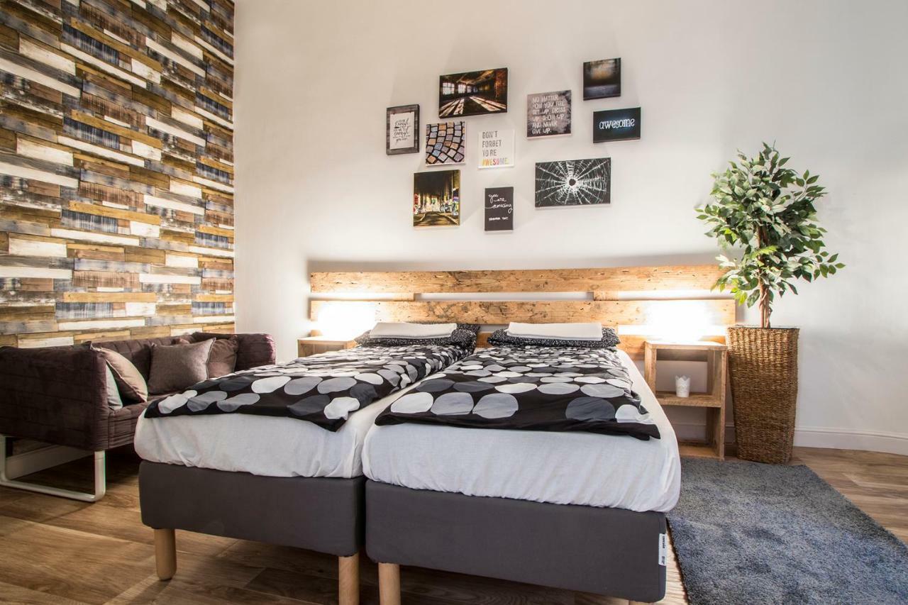 3 Room Apartment In The Beautiful Street Βουδαπέστη Εξωτερικό φωτογραφία