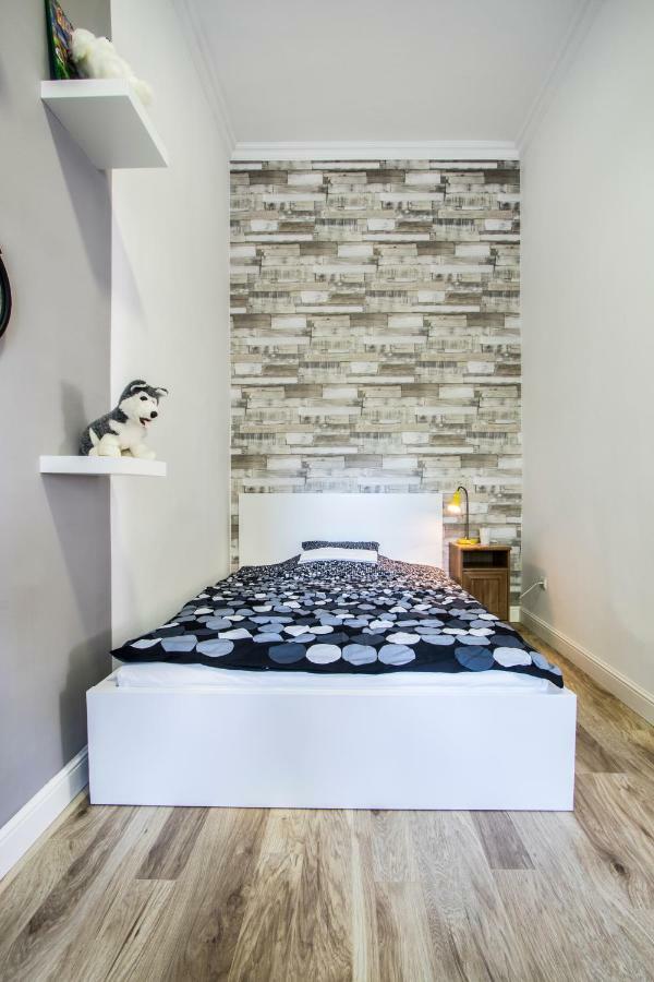 3 Room Apartment In The Beautiful Street Βουδαπέστη Εξωτερικό φωτογραφία